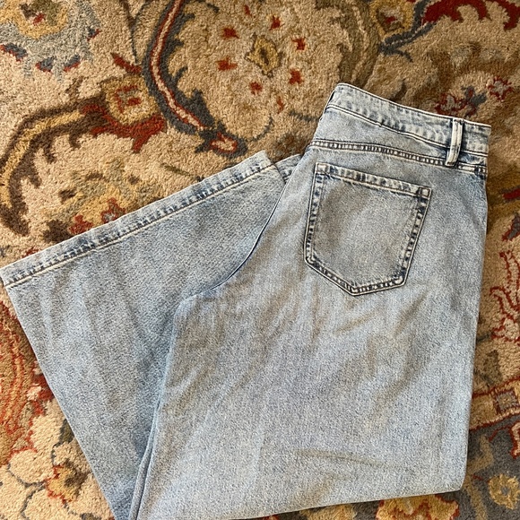 Lane Bryant Wide Leg Statement Jeans - Picture 2 of 6